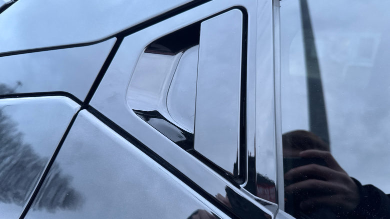 Nissan Juke 1.0 DiG-T N-Connecta 5dr Petrol Hatchback